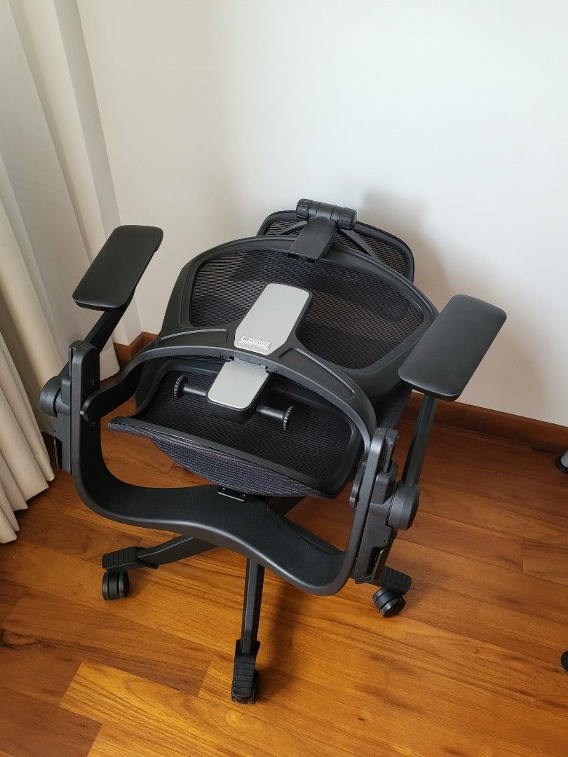 Hinomi H1 Pro Black, Furniture & Home Living, Furniture, Chairs on Carousell