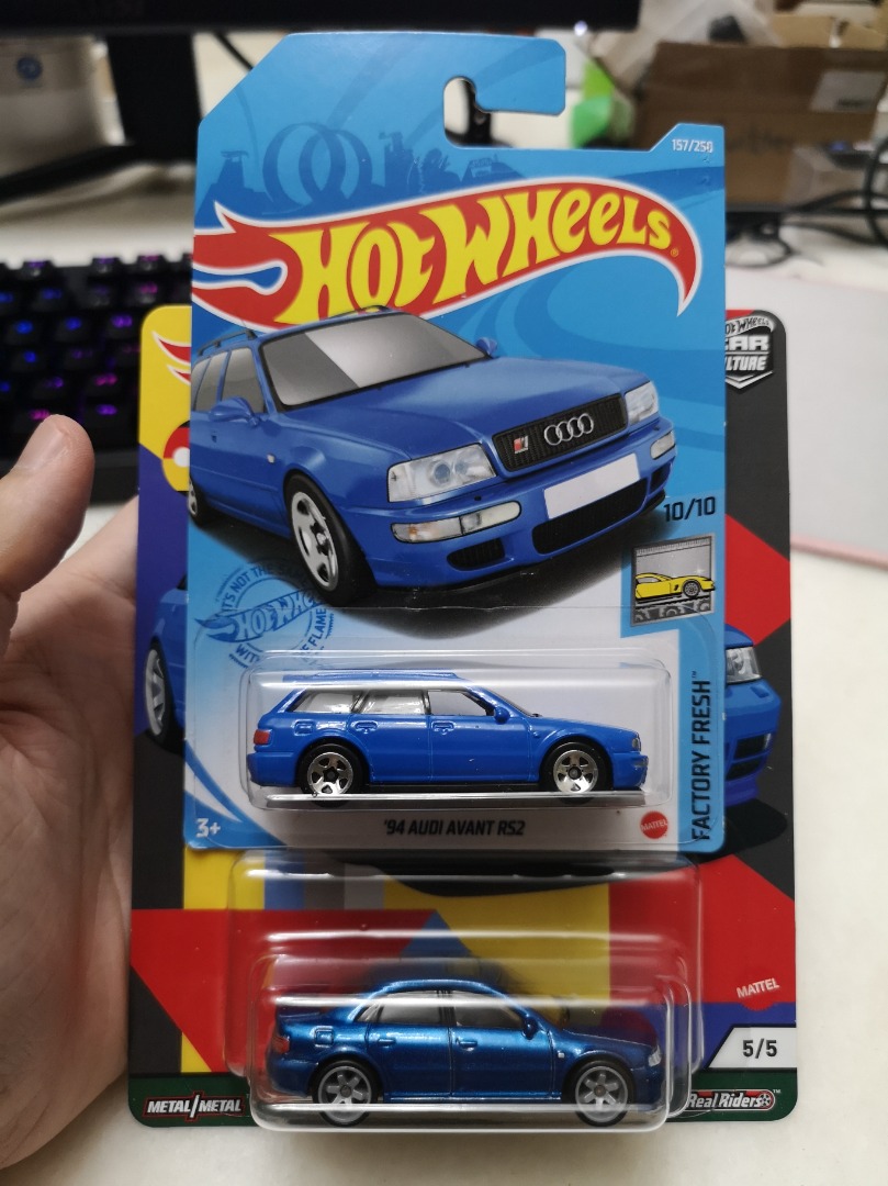 Hot wheels audi rs4 clearance