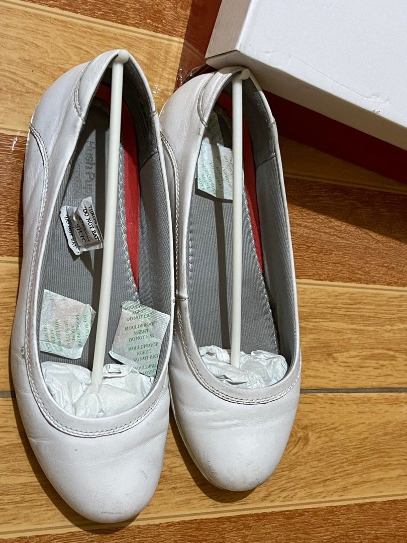 Hush Puppies White Shoes for Uniform, Women's Fashion, Footwear, Flats