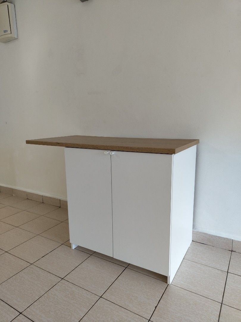 Knoxhult store corner kitchen