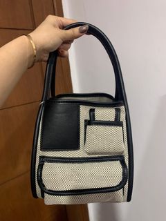 (Kategori: ) berada di . Dikirim oleh liamonica92 (ID iklan 1202040019, Gambar 1). Deskripsi: .