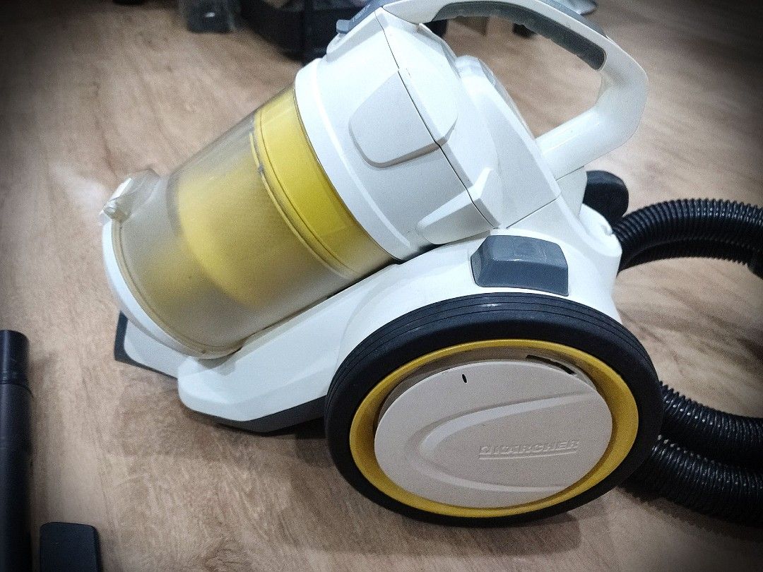 Karcher vc3 premium vacuum cleaner, Furniture & Home Living, Cleaning