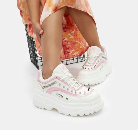 KOI FOOTWEAR Pinky and the Bane Spiked Chain Platform Chunky