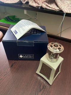 （分類：）位於 。 由 aueuro 提交（商品編號 1201873402，圖片 1）。簡介： 。