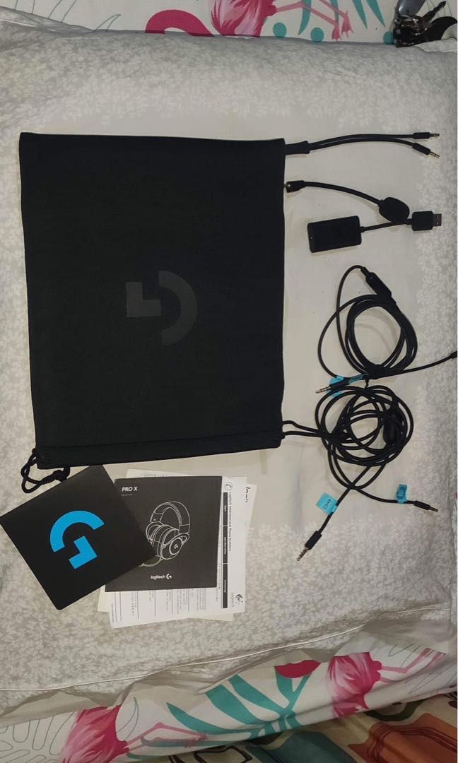 Logitech G Pro X (2nd) Headset (Category: Headphones & Headsets) located in Quezon City. Submitted by adarpgaming (Listing ID 1201967676, Image 3). Description: Good as new 3.3k if ngayon po kukunin No scratches With box ( medyo sira po yung box kasi nadaganan) Complete accessories Hindi ko na po sinama yung foam na earcups, yun po kasi ginamit ko, for hygiene na din po😊 Slightly negotiable for sure buyer! QC area Can do shipping/meetup around P