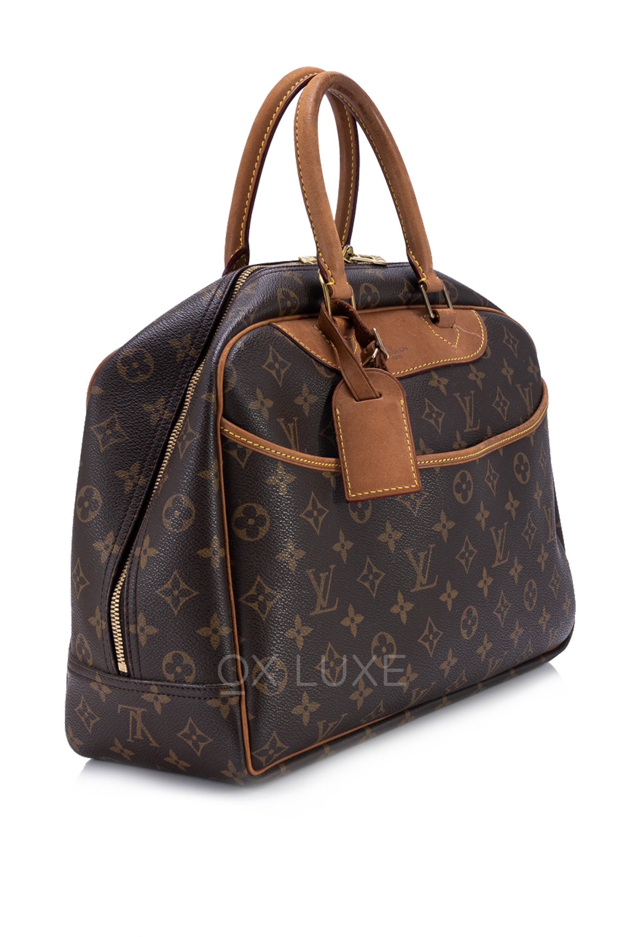 Louis Vuitton Deauville [Bowling Vanity] Top Handle Bag in Canvas,Gold  Hardware Brown Brown, Luxury, Bags & Wallets on Carousell