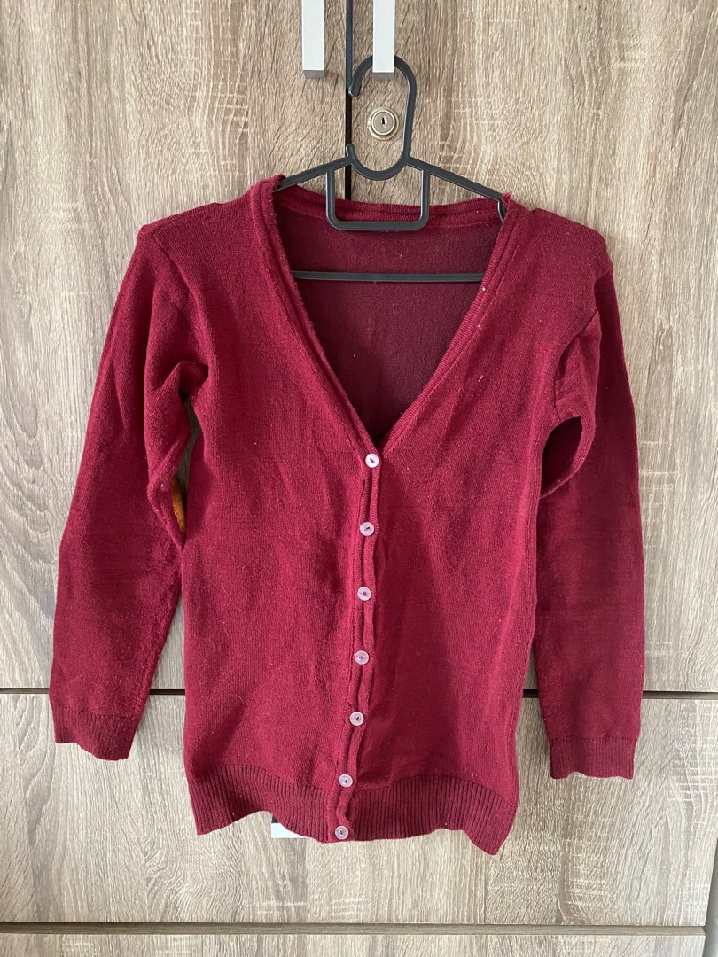 Maroon Cardigan, Women's Fashion, Coats, Jackets and Outerwear on Carousell