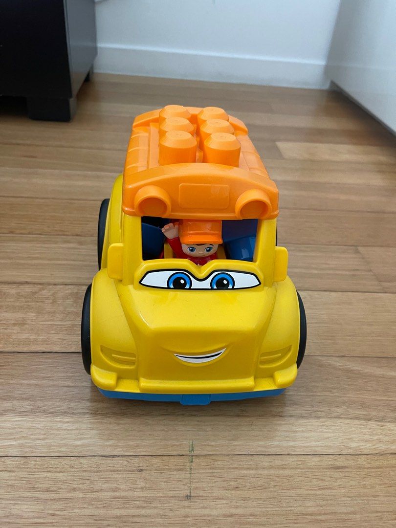 Mega bloks store school bus