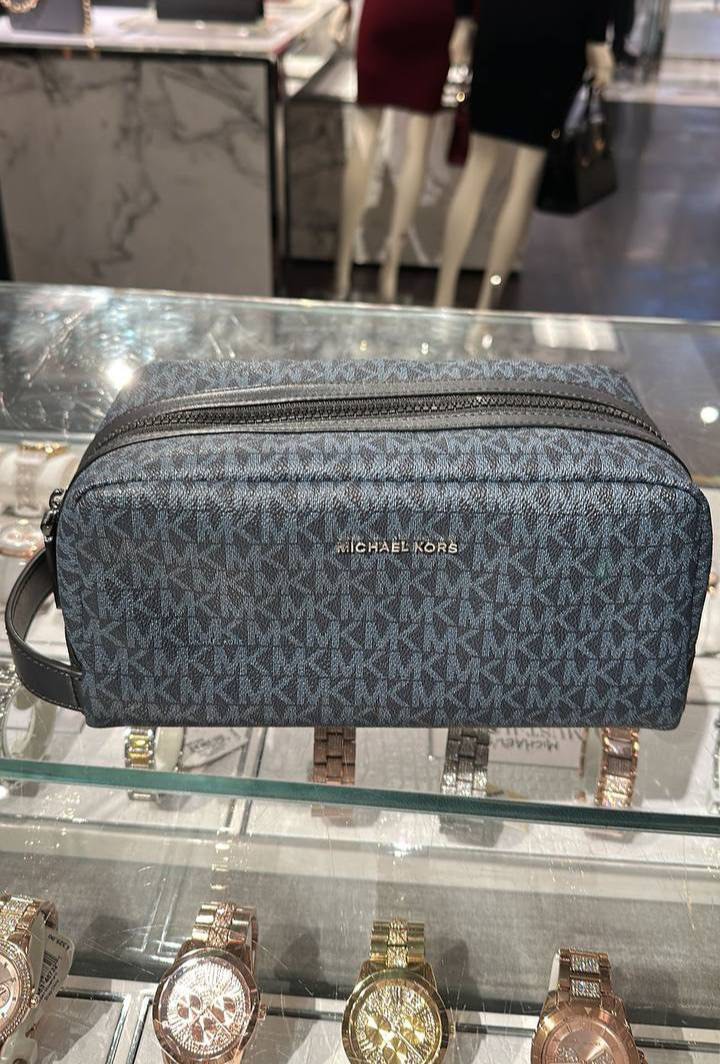 Michael kors deals dopp kit