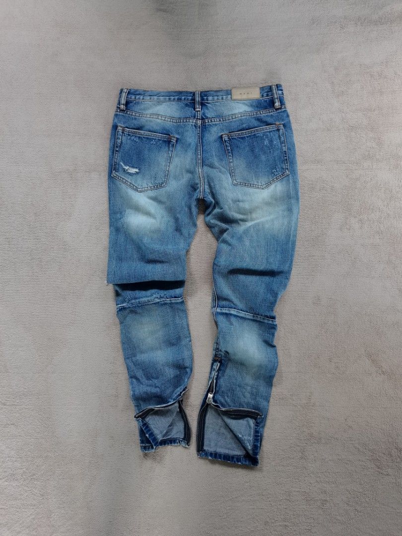 MNML ankle zip tattered jeans, Men's Fashion, Bottoms, Jeans on Carousell