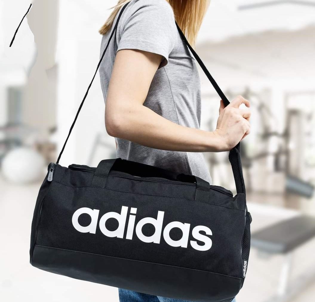 Linear logo duffel bag new arrivals