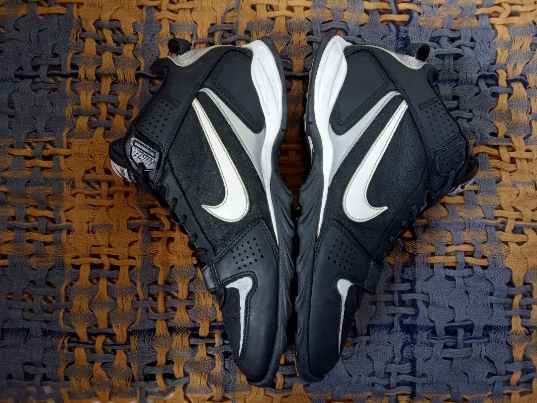 nike land shark shoes