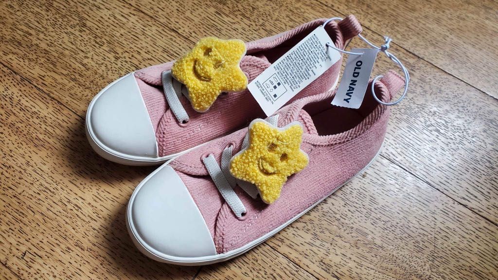 Old navy best sale children's shoes