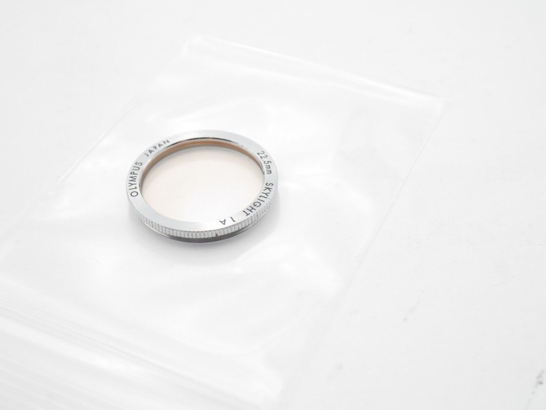 Olympus 22.5mm Skylight 1A Filter for Pen Ee, Photography, Cameras on