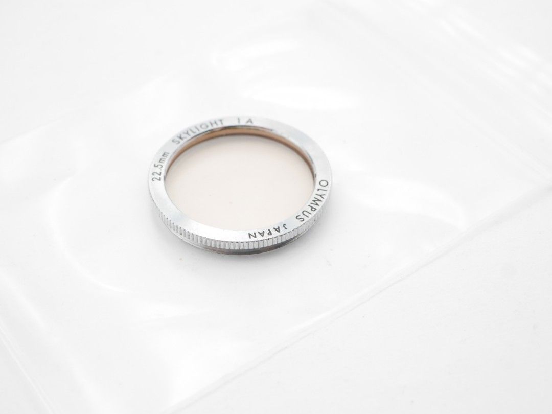 Olympus 22.5mm Skylight 1A Filter for Pen Ee, Photography, Cameras on