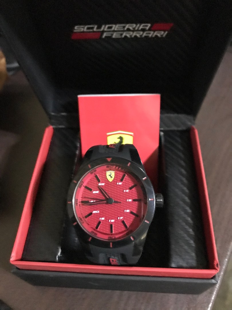 Scuderia ferrari red shop rev series 1