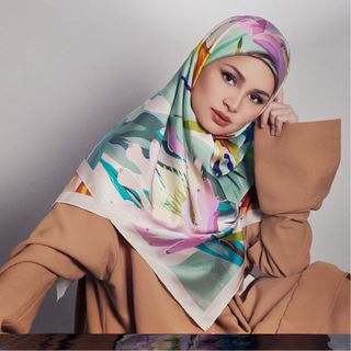 (Category: ) located in . Submitted by anisaxpreloved (Listing ID 1201935699, Image 1). Description: .