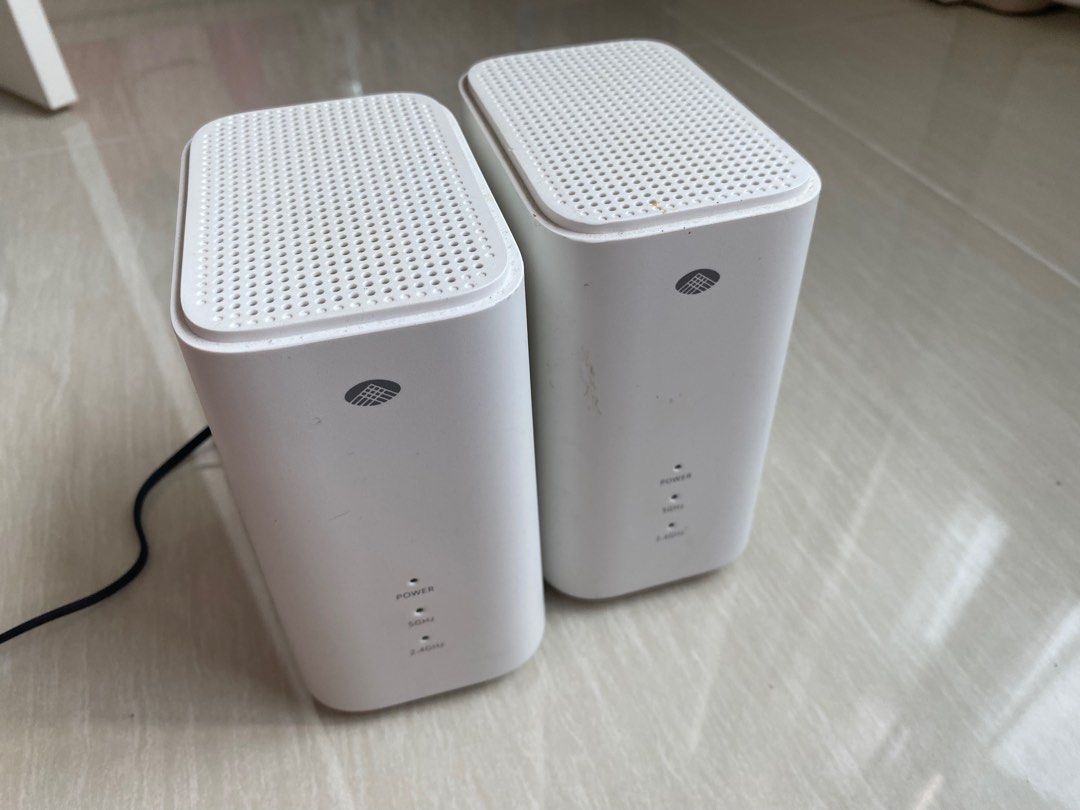 2 Askey Mesh & routers selling together at 30 SGD, Computers & Tech