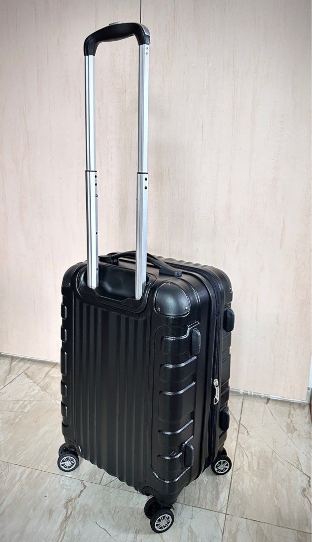 Slazenger Expandable Cabin (Small) Size, Carry On Luggage - Black ...