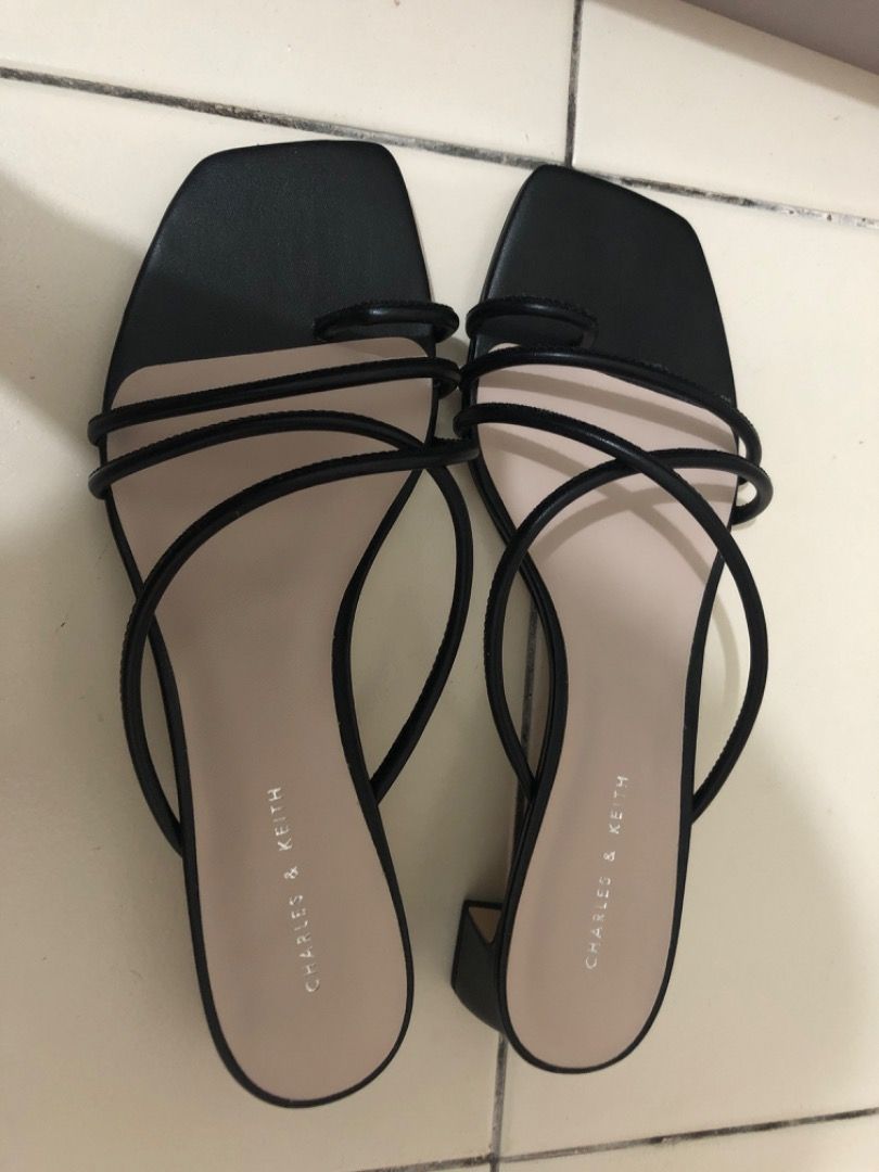 Strappy Toe Ring Sandals Women s Fashion Footwear Sandals on Carousell
