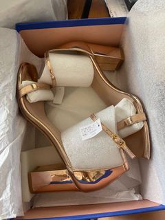 (Category: ) located in . Submitted by US.items (Listing ID 1201925861, Image 1). Description: .