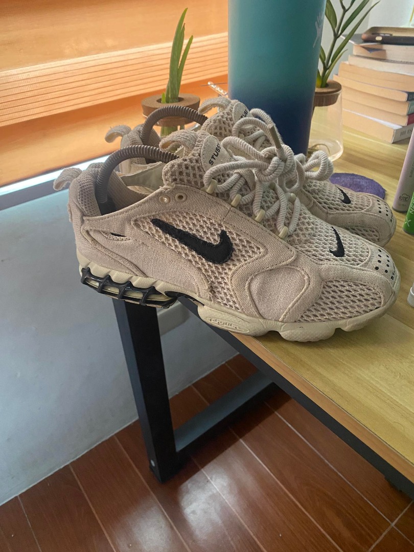 nike stussy spiridon fossil