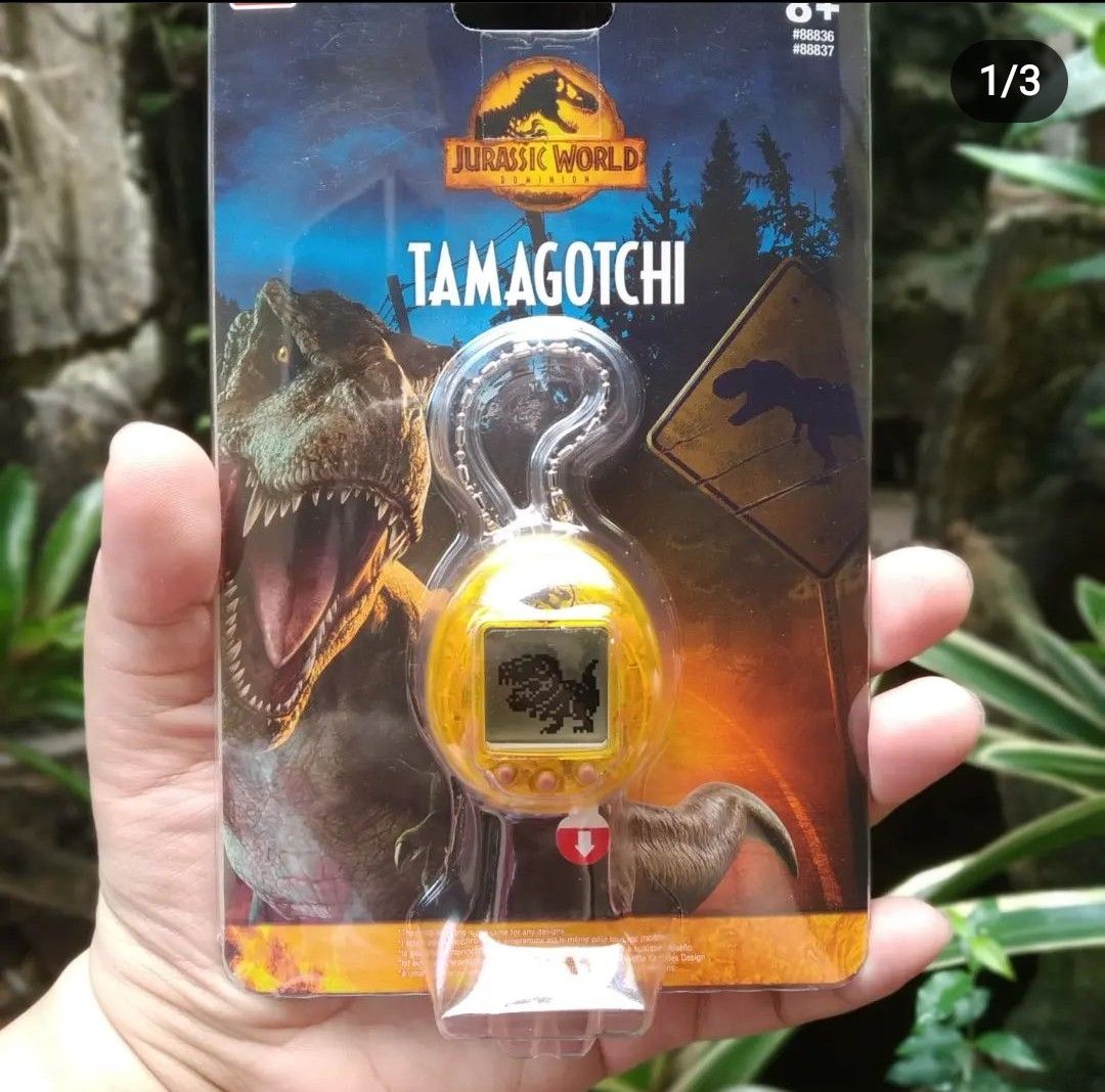 Tamagotchi Jurassic World, Hobbies & Toys, Toys & Games on Carousell
