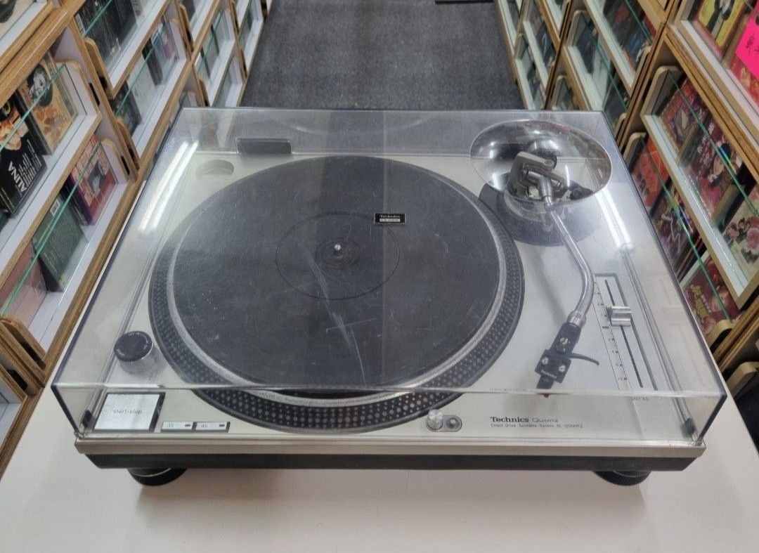 Technics SL1200Mk2 Turntable, Audio, Soundbars, Speakers & Amplifiers