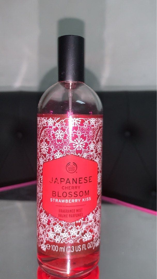 The Body Shop Japanese Cherry Blossom Strawberry Kiss, Beauty