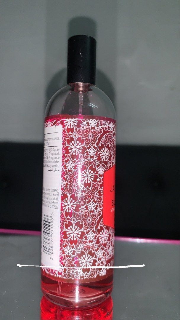 The Body Shop Japanese Cherry Blossom Strawberry Kiss, Beauty