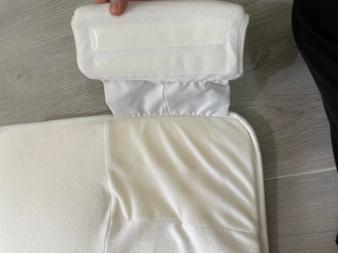 Airflow wedge with sleep positioner sales