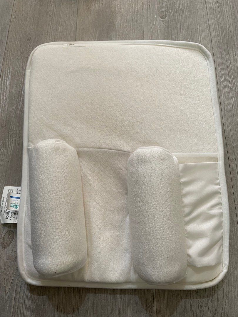 The First Few Years Airflow Wedge with Sleep Positioner Tilam