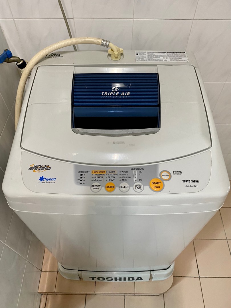 TOSHIBA 7KG WASHING MACHINE, Furniture & Home Living, Cleaning