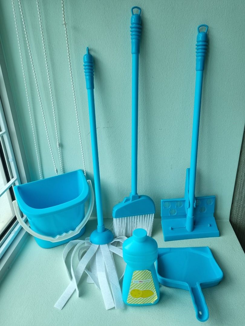 Toys r us cleaning set sales