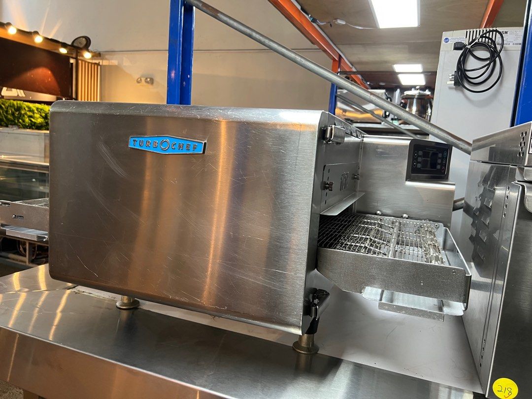 TurboChef Commercial Conveyor Pizza Oven/ High H 1618, TV & Home