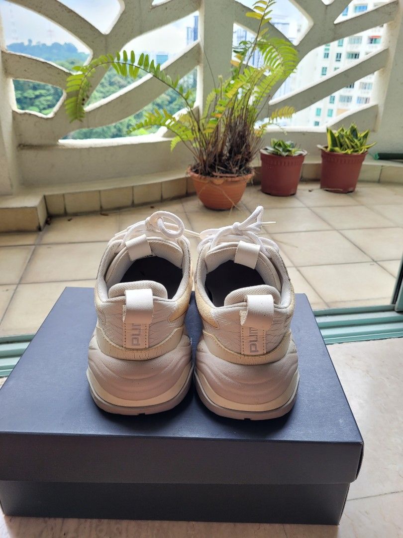 Puma thunder new arrivals desert cream