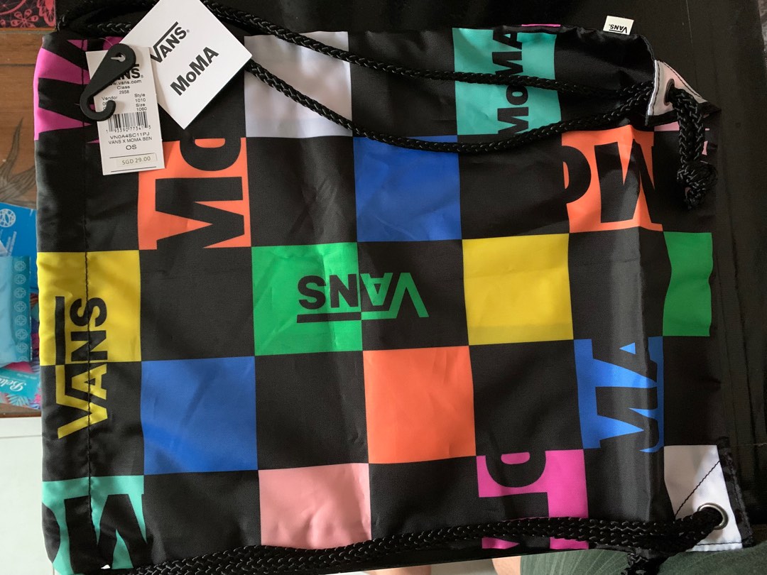 String bag vans store