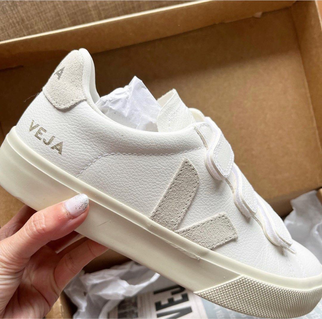 Fake on sale veja shoes