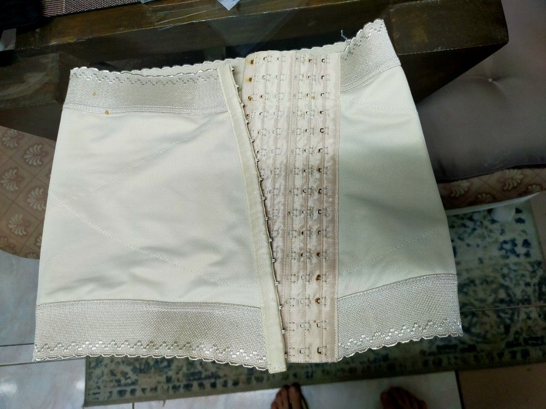 Wink postpartum shapewear belly binder, Women's Fashion, Undergarments