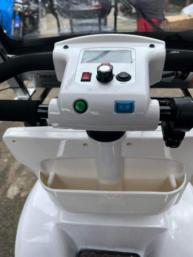 ZEUS SUPER 009 GOLF CAR 4WHEELS FAMILY SIZE ELECTRIC VEHICLE, Sports