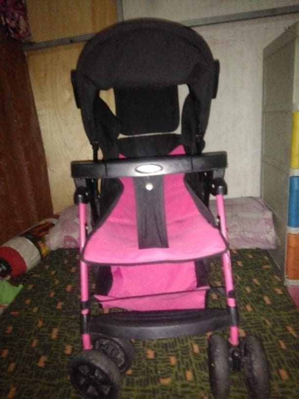 2nd hand stroller, Babies & Kids, Going Out, Strollers on Carousell