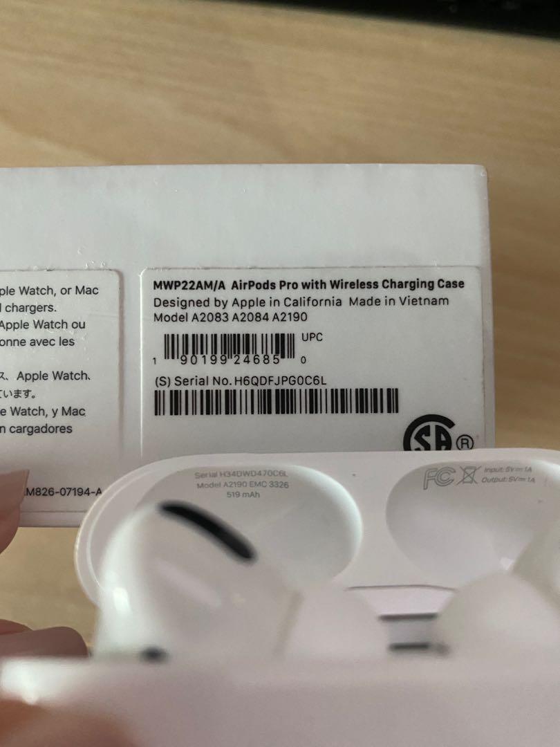 Airpods Pro with Wireless Charging Case 