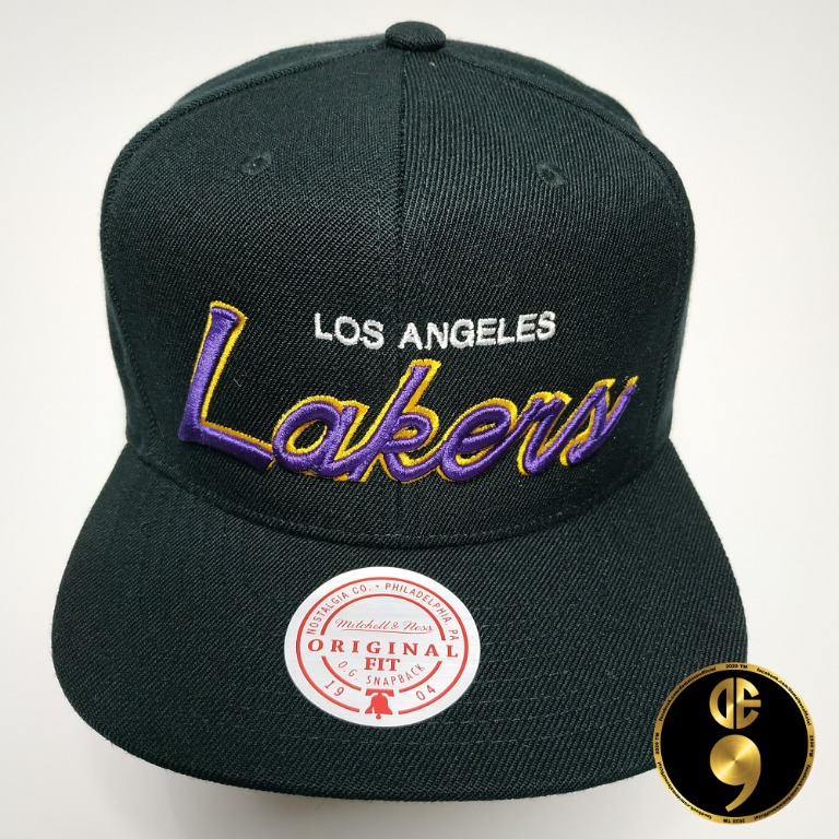 Fake VS Real Mitchell and Ness Hat 
