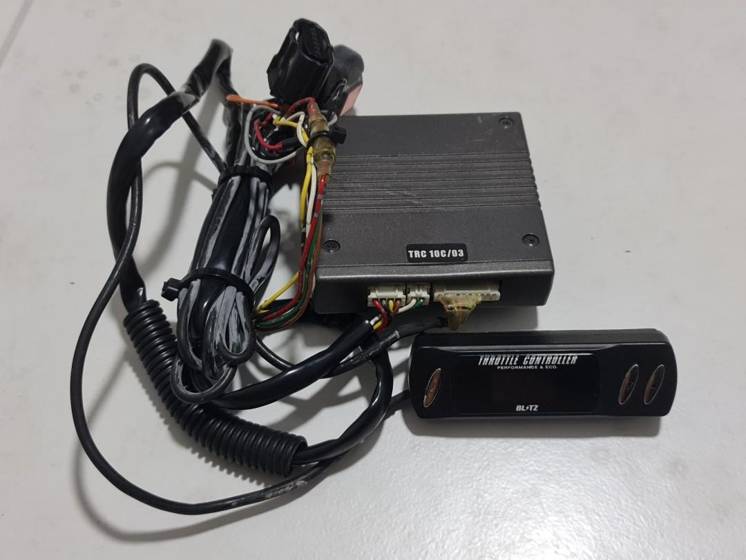 Blitz throttle controller (Category: ECU) located in Singapore. Submitted by zenfd1 (Listing ID 1141117590, Image 2). Description: complete with control module.