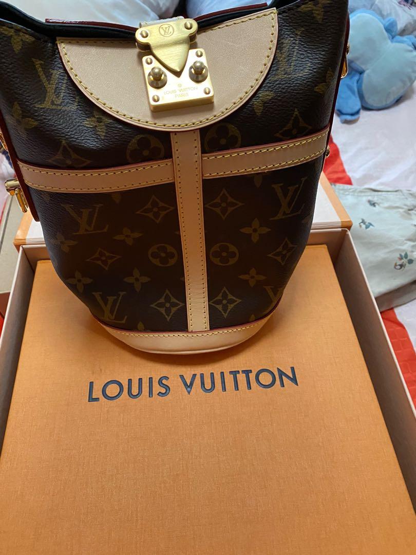 Travel Bags Collection for Men  LOUIS VUITTON