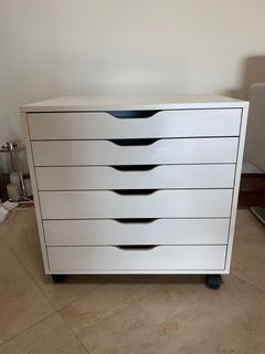 (Category: ) located in . Submitted by londonred (Listing ID 1141067298, Image 1). Description: .