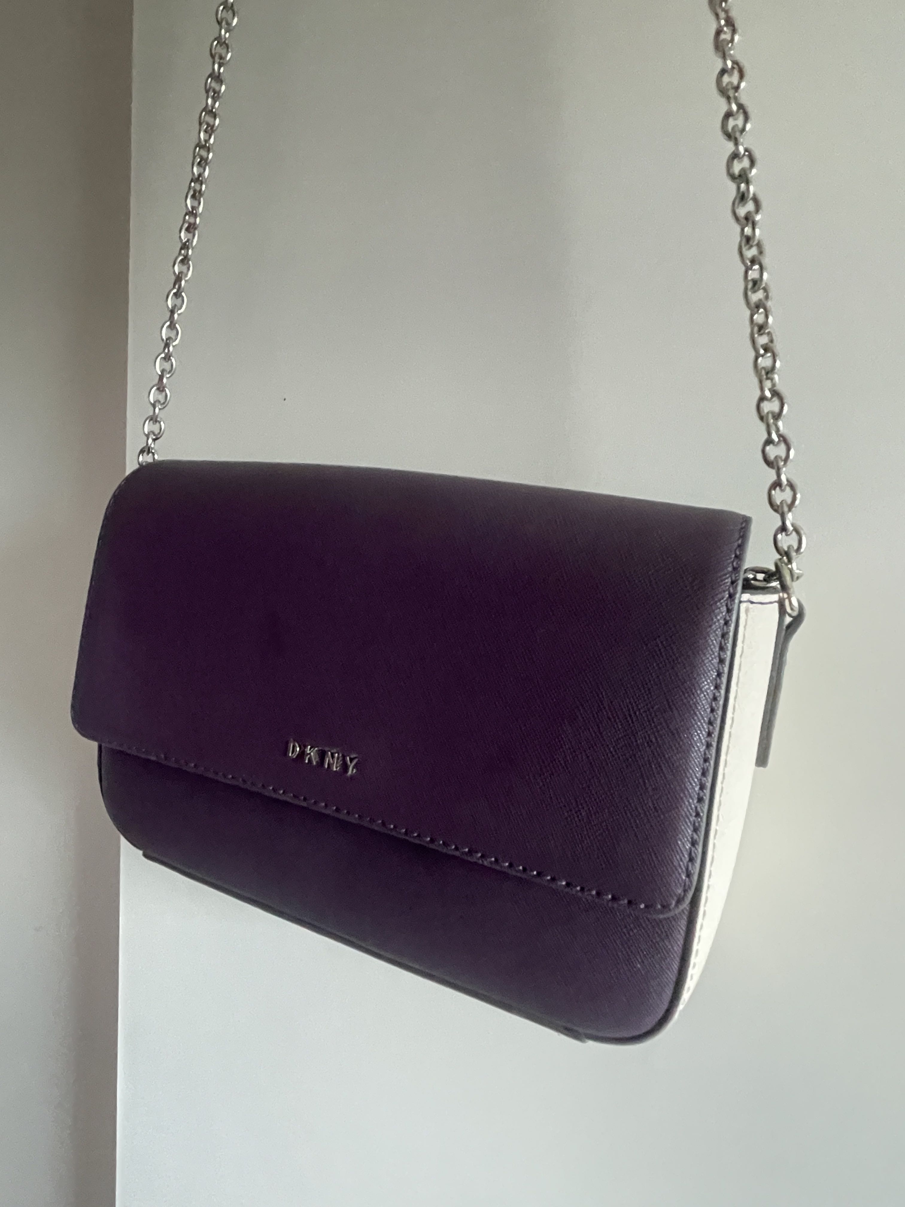 DKNY camera bag crossbody or short handle, Women's Fashion, Bags