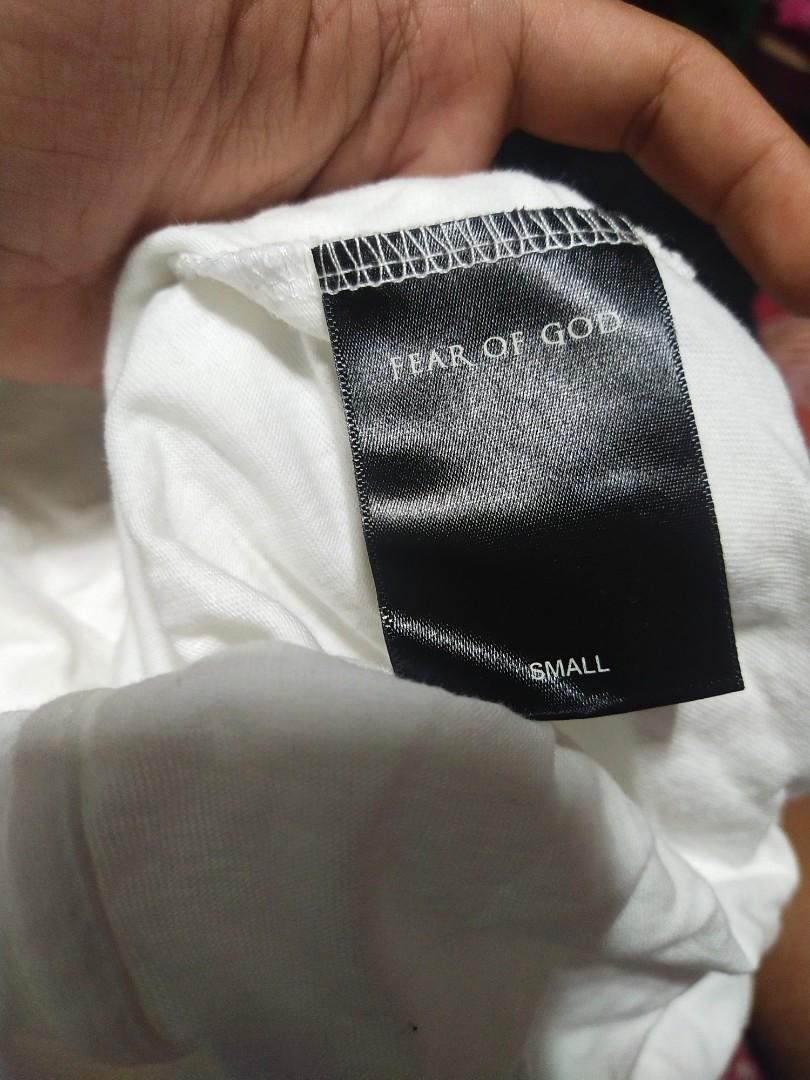 FEAR OF GOD (Category: Activewear) located in Quezon City. Submitted by jmp01 (Listing ID 1141133523, Image 3). Description: FEAR OF GOD TANK TOP Size M excellent condition 1500+sf DM 📩📩📩.