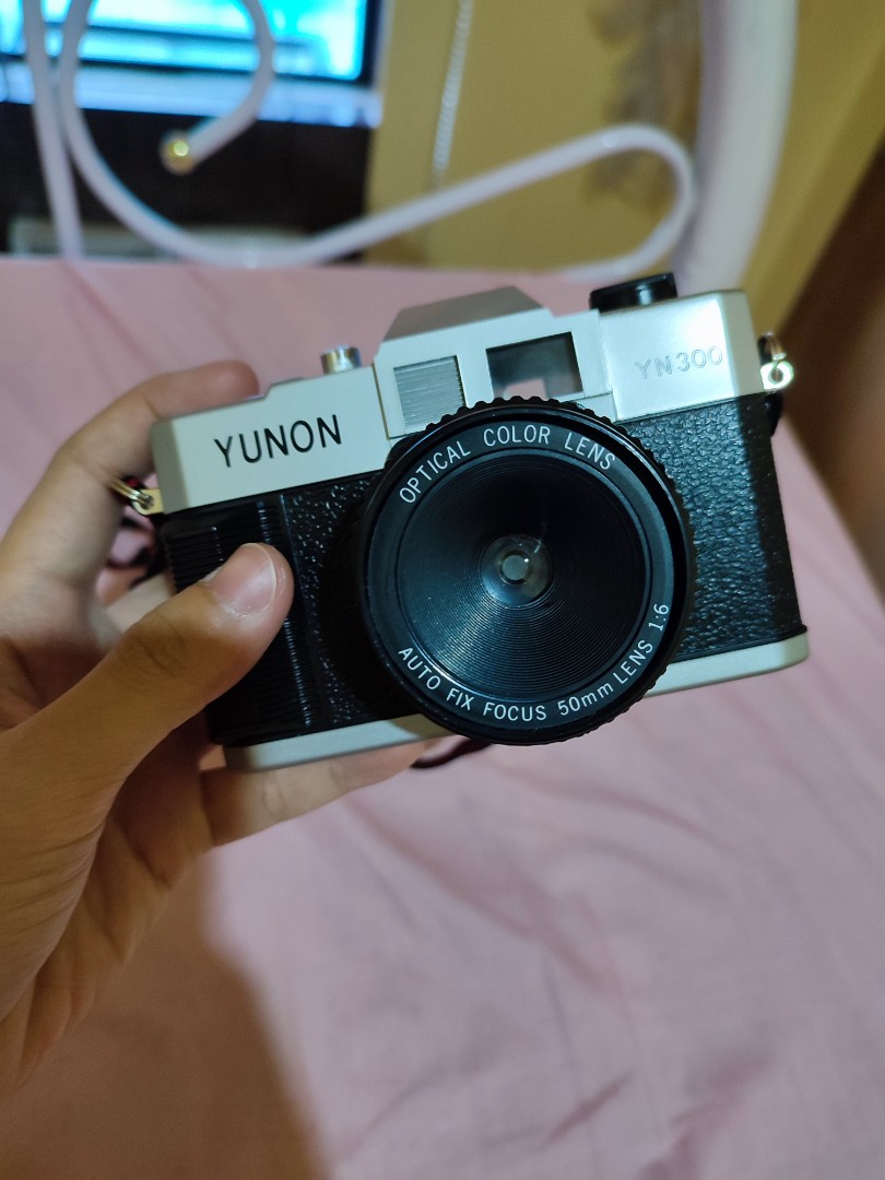 Film camera (Yunon YN300), Photography, Cameras on Carousell