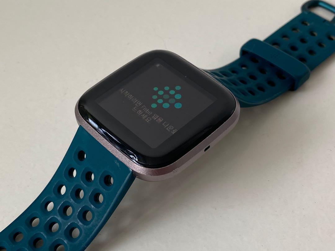 Fitbit versa hotsell 2 sport band